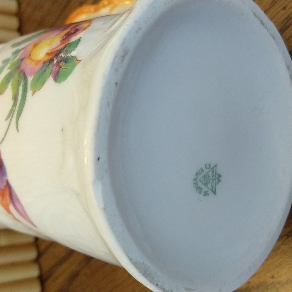 Fancy Pitcher - Picture 5 of 5